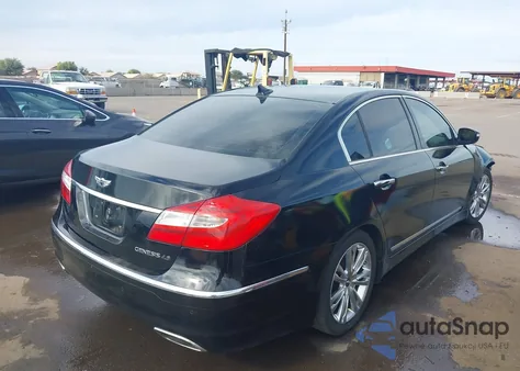 2012 Hyundai Genesis 4.6 z USA, uszkodzony, nr VIN KMHGC4DF4CU166929